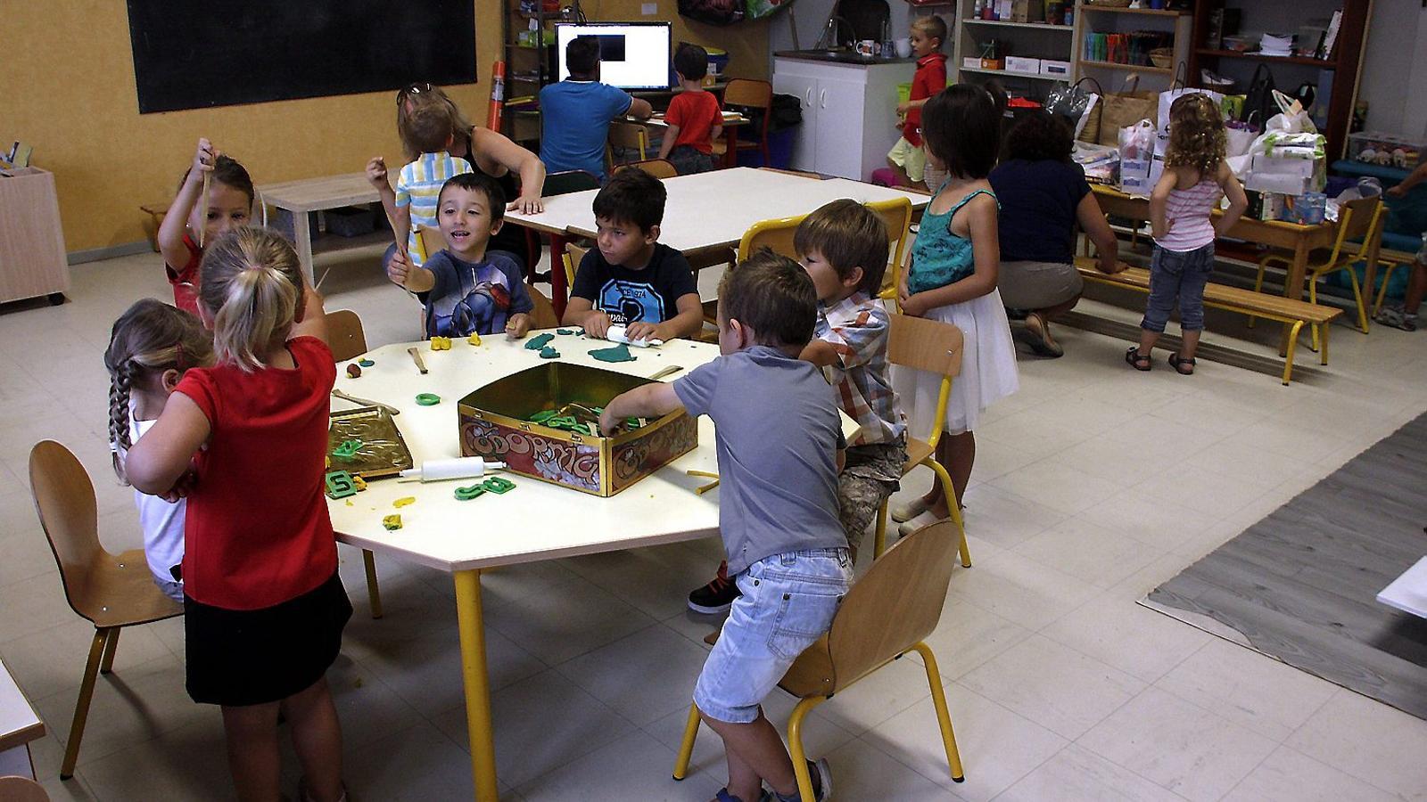 Alumnes en una aula de l’escola Bressola de Sant Galdric, a Perpinyà.