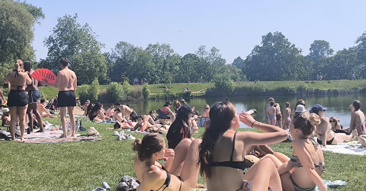 #ÚltimaHora | L'anticicló deixa temperatures poc habituals a Londres i una trentena de municipis a Portugal estan en risc 