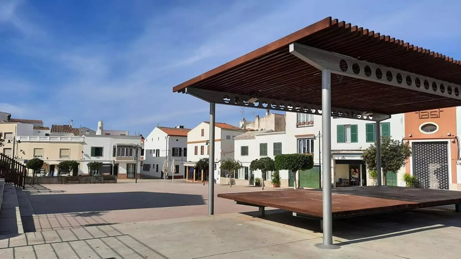 La plaça Pare Camps acollirà diferents concerts malgrat el perill de rebrot per coronavirus.