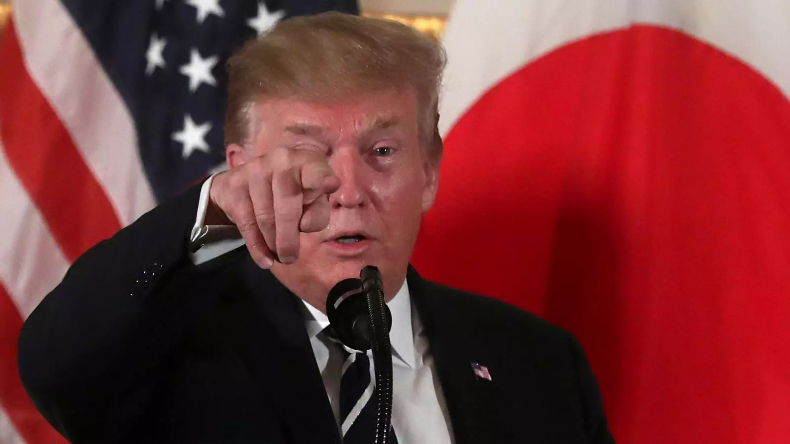 Donald Trump, de visita oficial al Japó després d'autoritzar l'enviament de tropes al Golf Pèrsic.