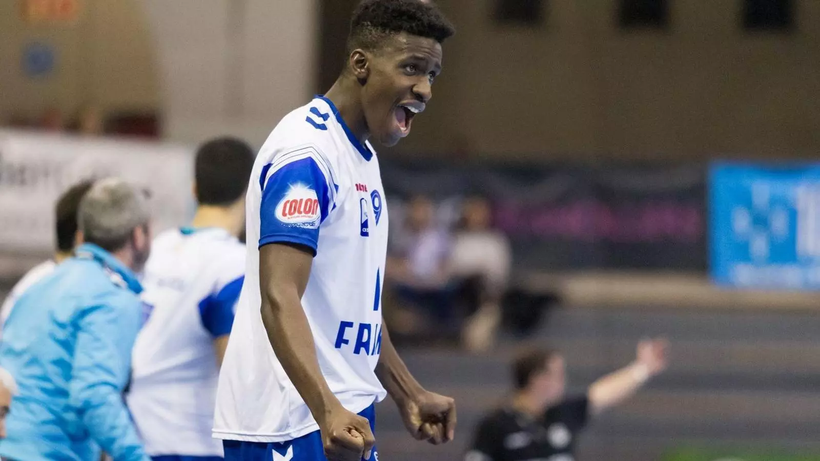 Mamadou Gassama celebra un gol amb el Granollers