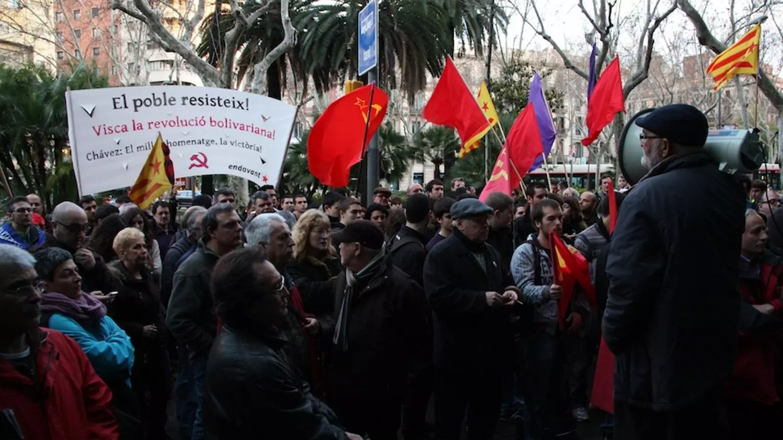 Concentració davant del consolat de Veneçuela a Barcelona, aquest dimecres / ACN