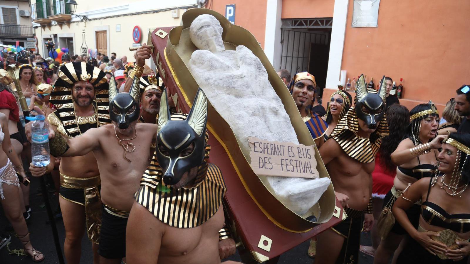 Bunyola vuelve a vibrar con la Corrida en ropa interior