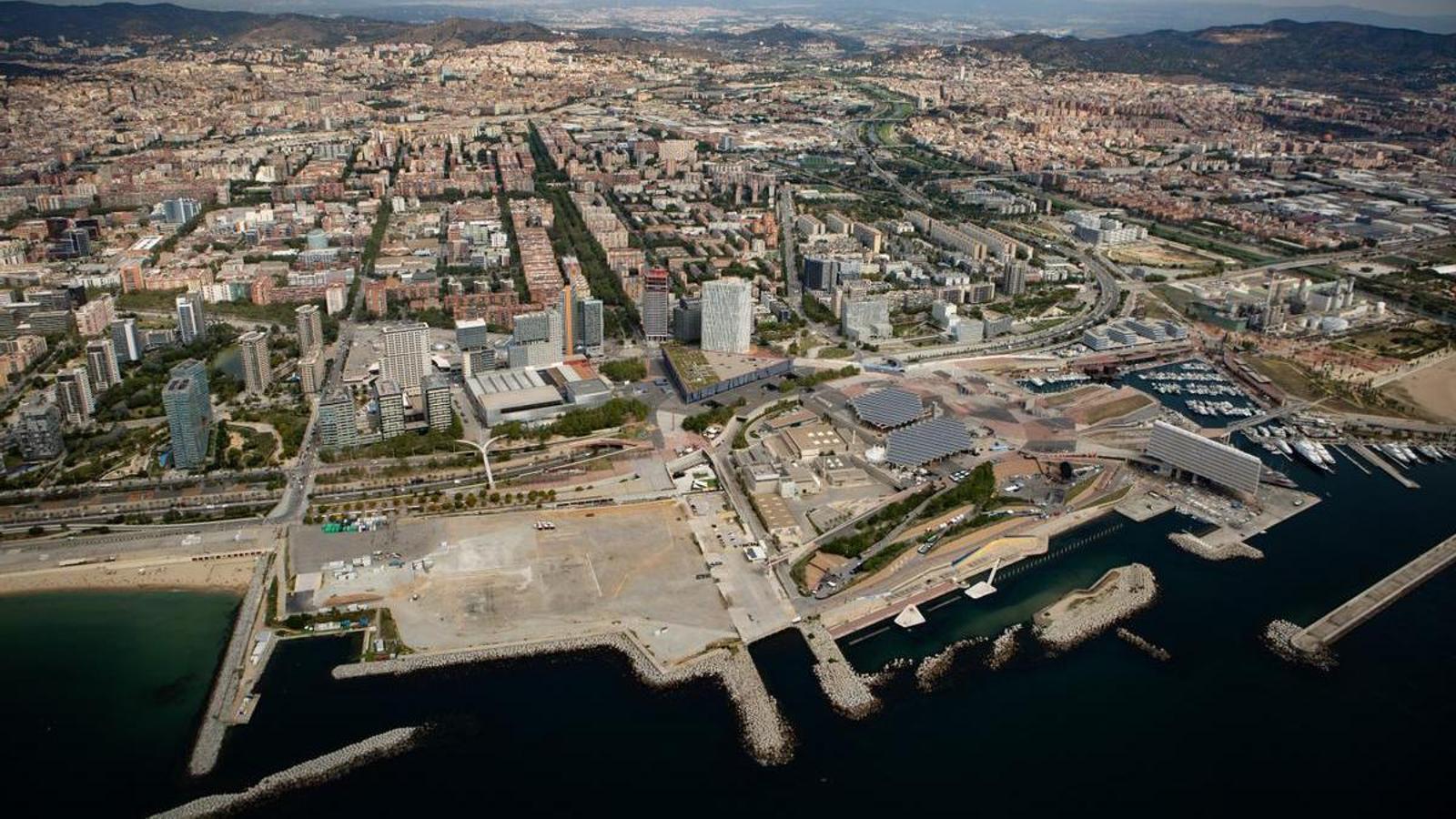Vista aérea del parque del Fórum de Barcelona.