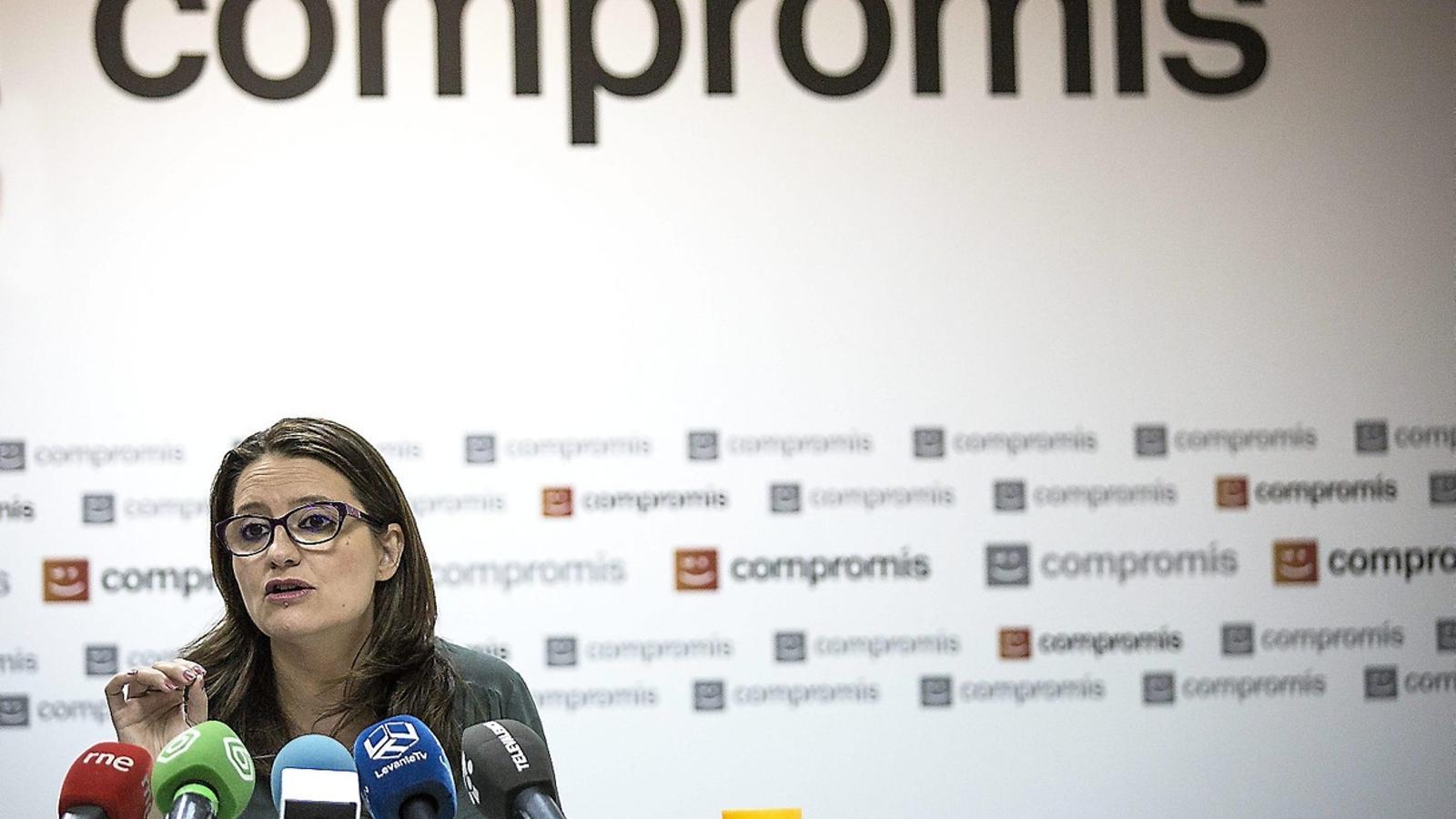 La candidata de Compromís a la presidència de la Generalitat Valenciana, Mónica Oltra, en la roda de premsa celebrada ahir.