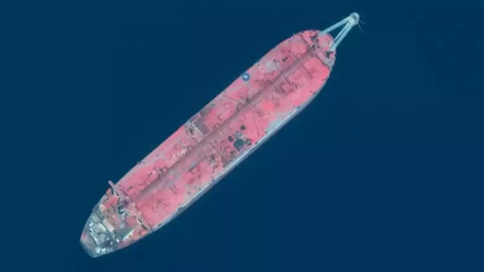 El petroler té 1,1 milions de barrils de cru a bord i està abandonat a prop de la costa iemenita des del 2015.