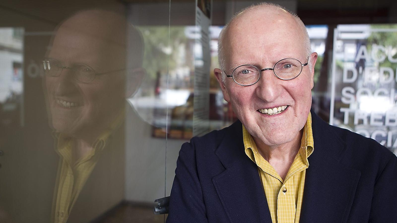 James Lubben: “L’aïllament social és tan mortal
Com el tabac o la mala alimentació”