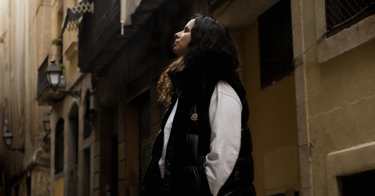 L'espera de 10 anys per esborrar antecedents penals o tenir el passaport caducat impedirà els tràmits per aconseguir papers.

Per @lamartix