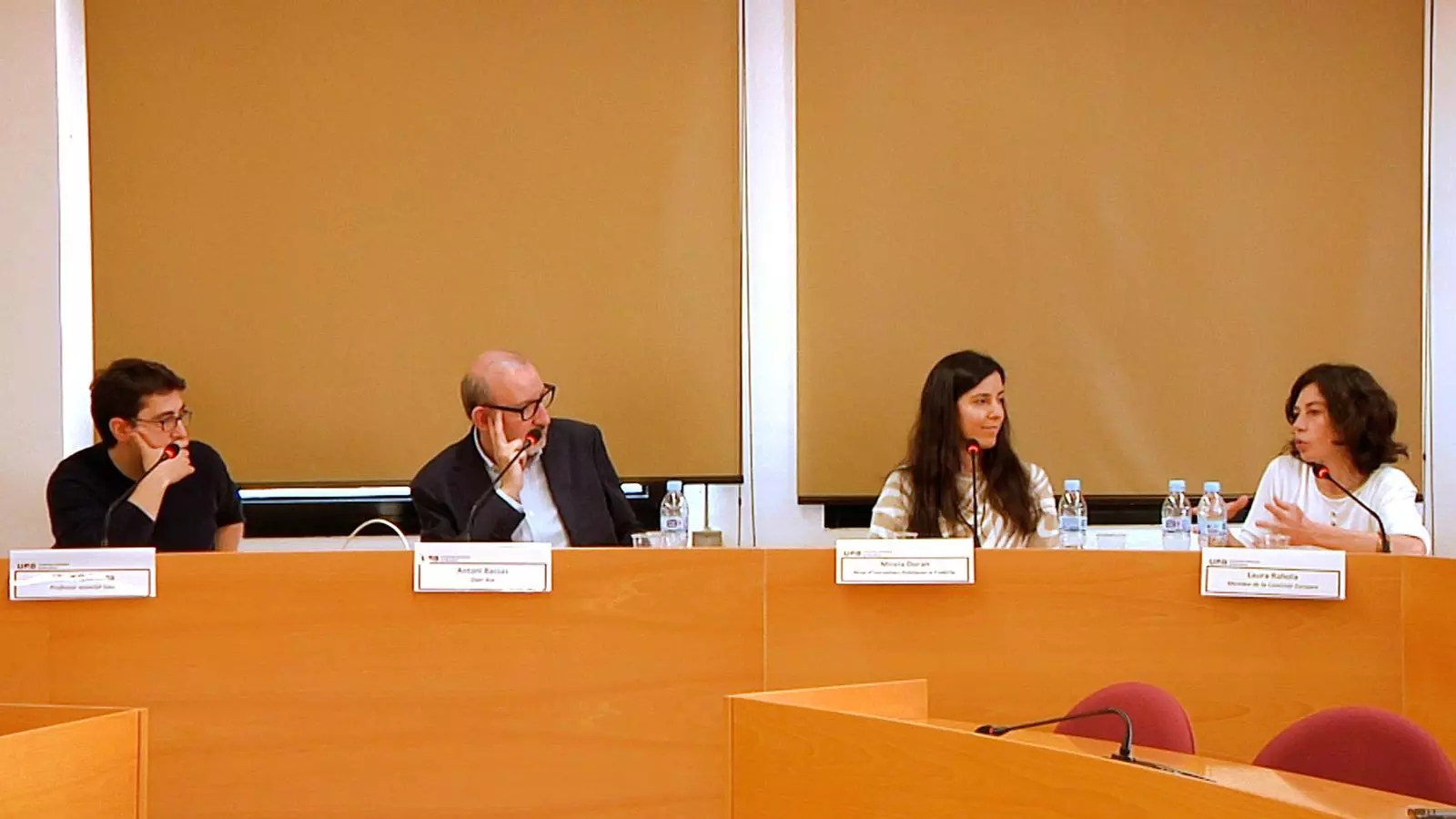 La inserció laboral i la precarietat és la principal preocupació dels universitaris