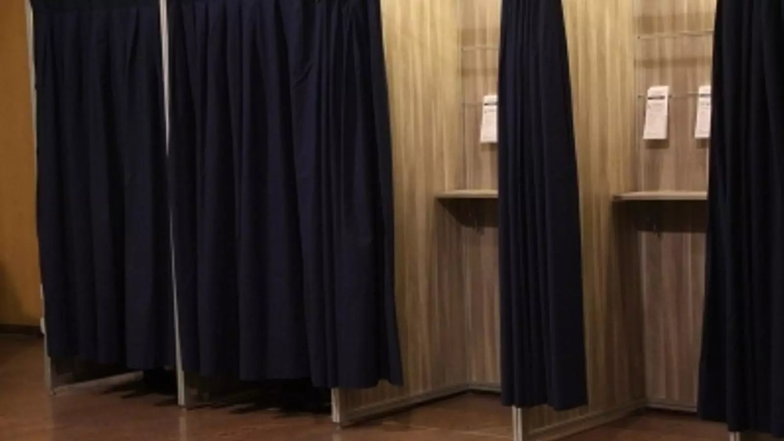 Cabines de votacions en les darreres eleccions comunals
