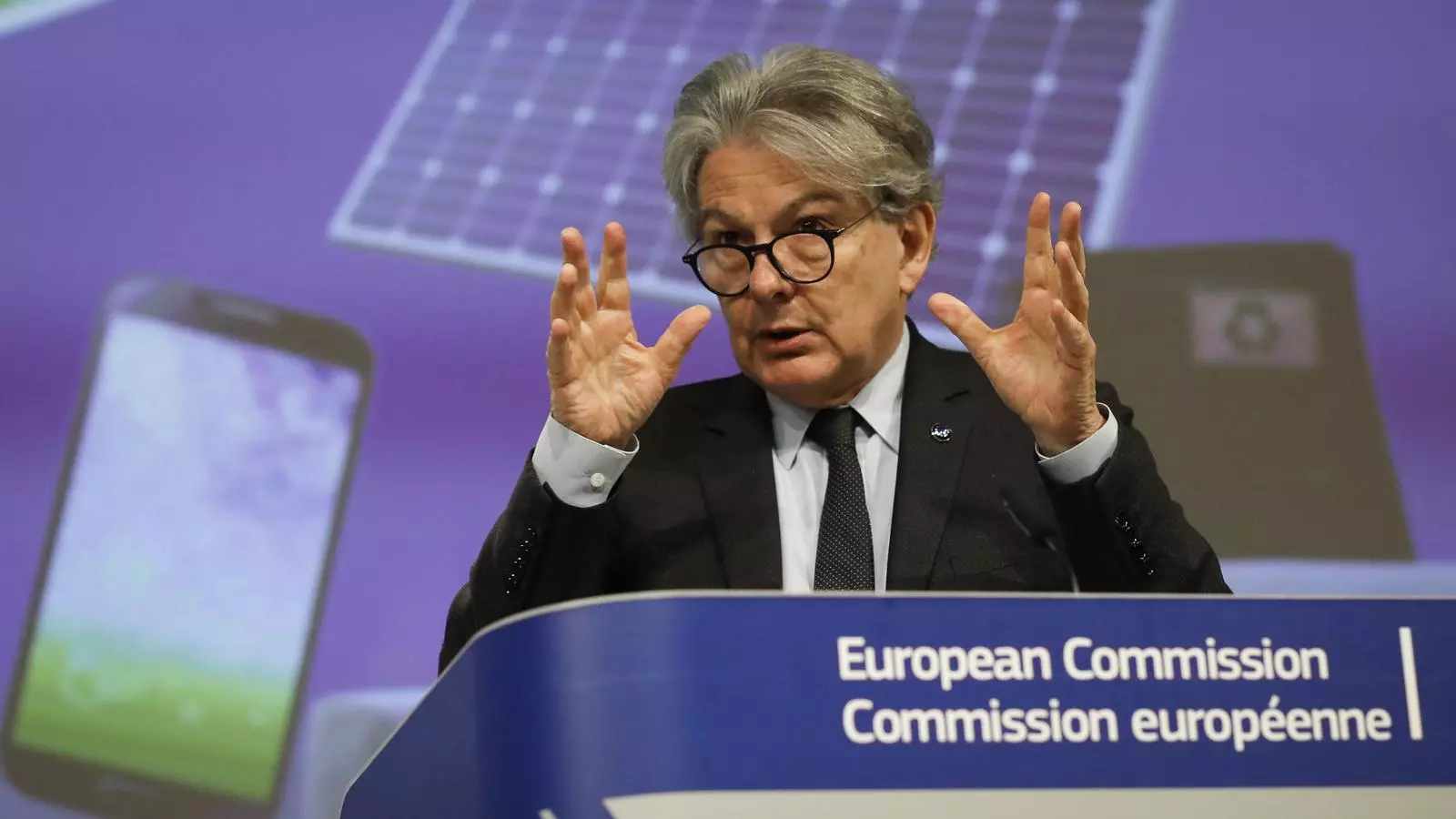 El comissari europeu responsable del mercat interior, Thierry Breton, ofereix una conferència de premsa a Brussel·les, Bèlgica