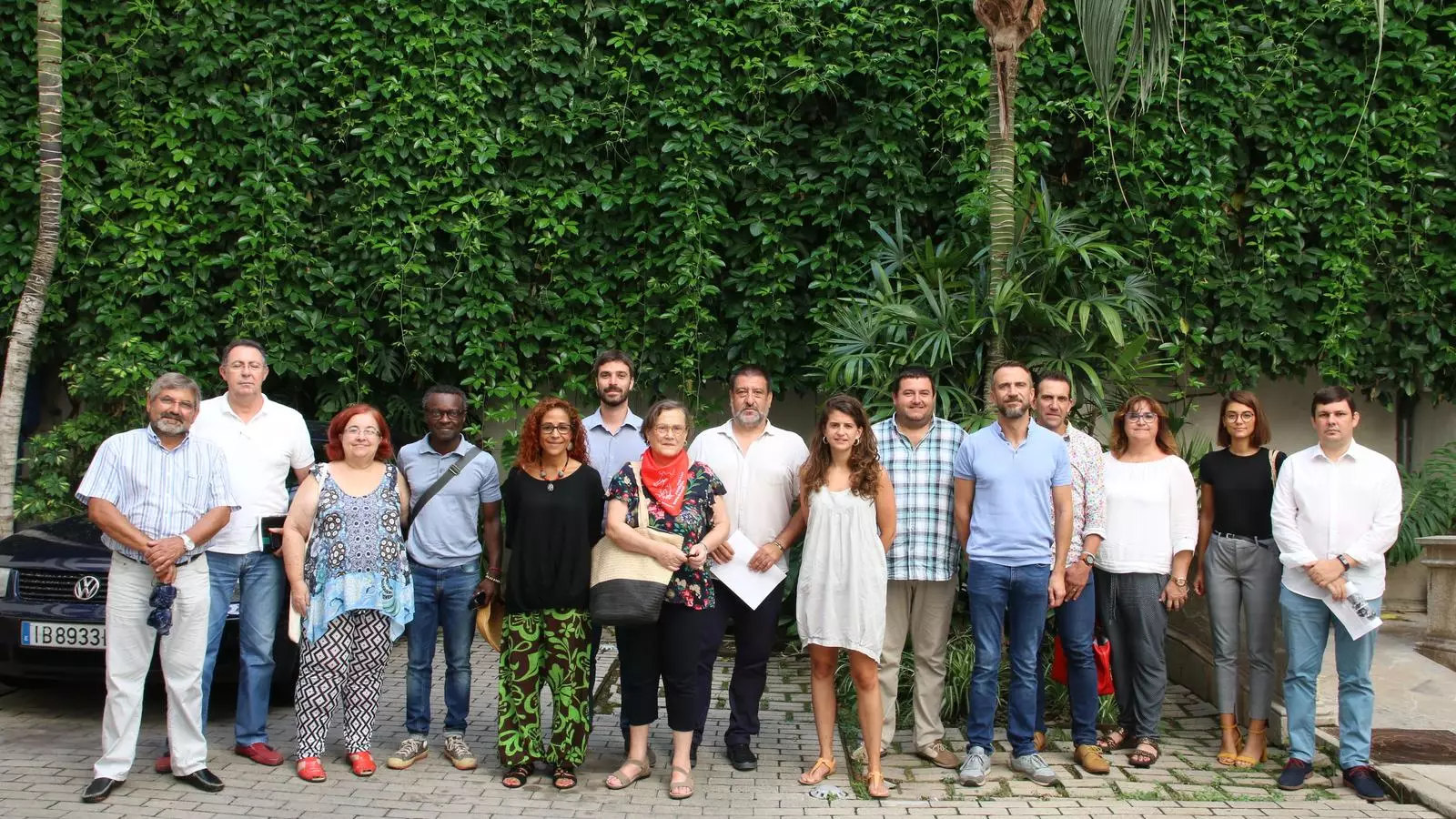 Jurado i Herrera amb els batles i les representants de Memòria de Mallorca.