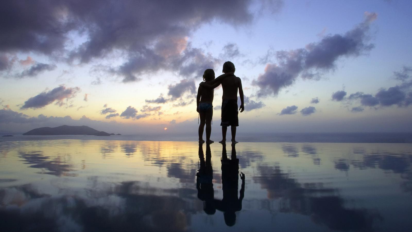 Dos amics en umna imatge d'arxiu.