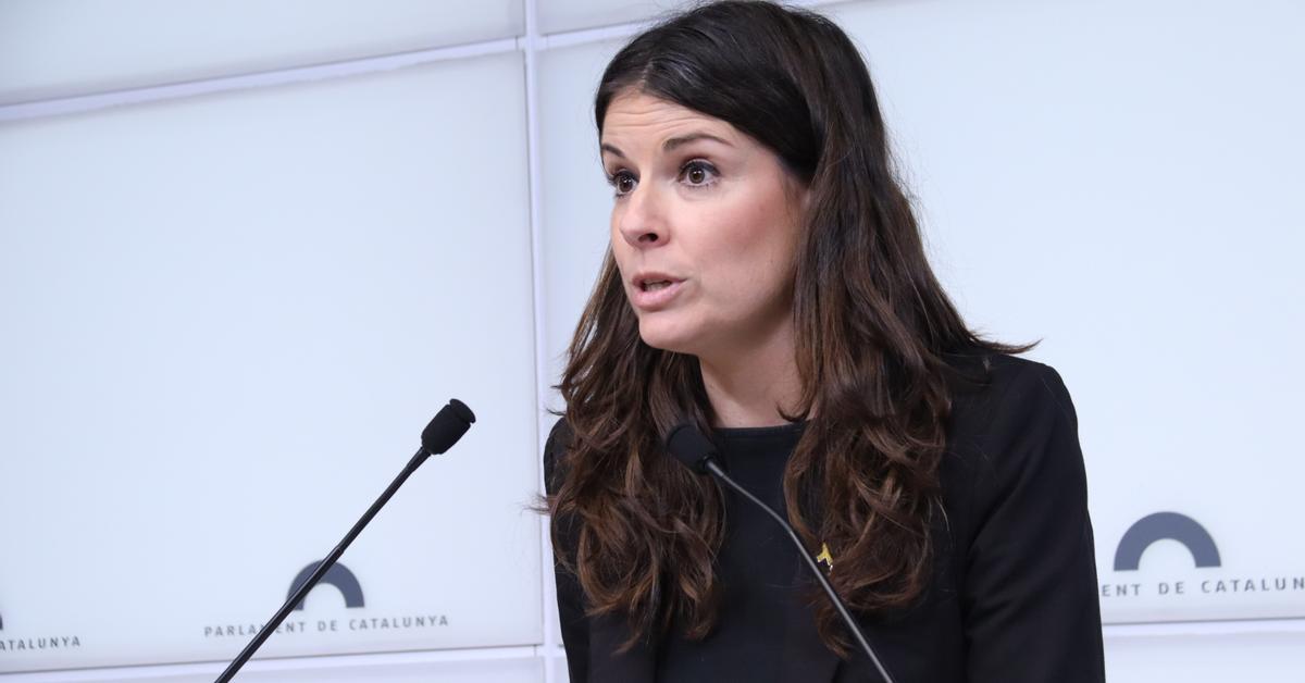 FLA Flashing: A Strategic Move or Vote Ambiguity?