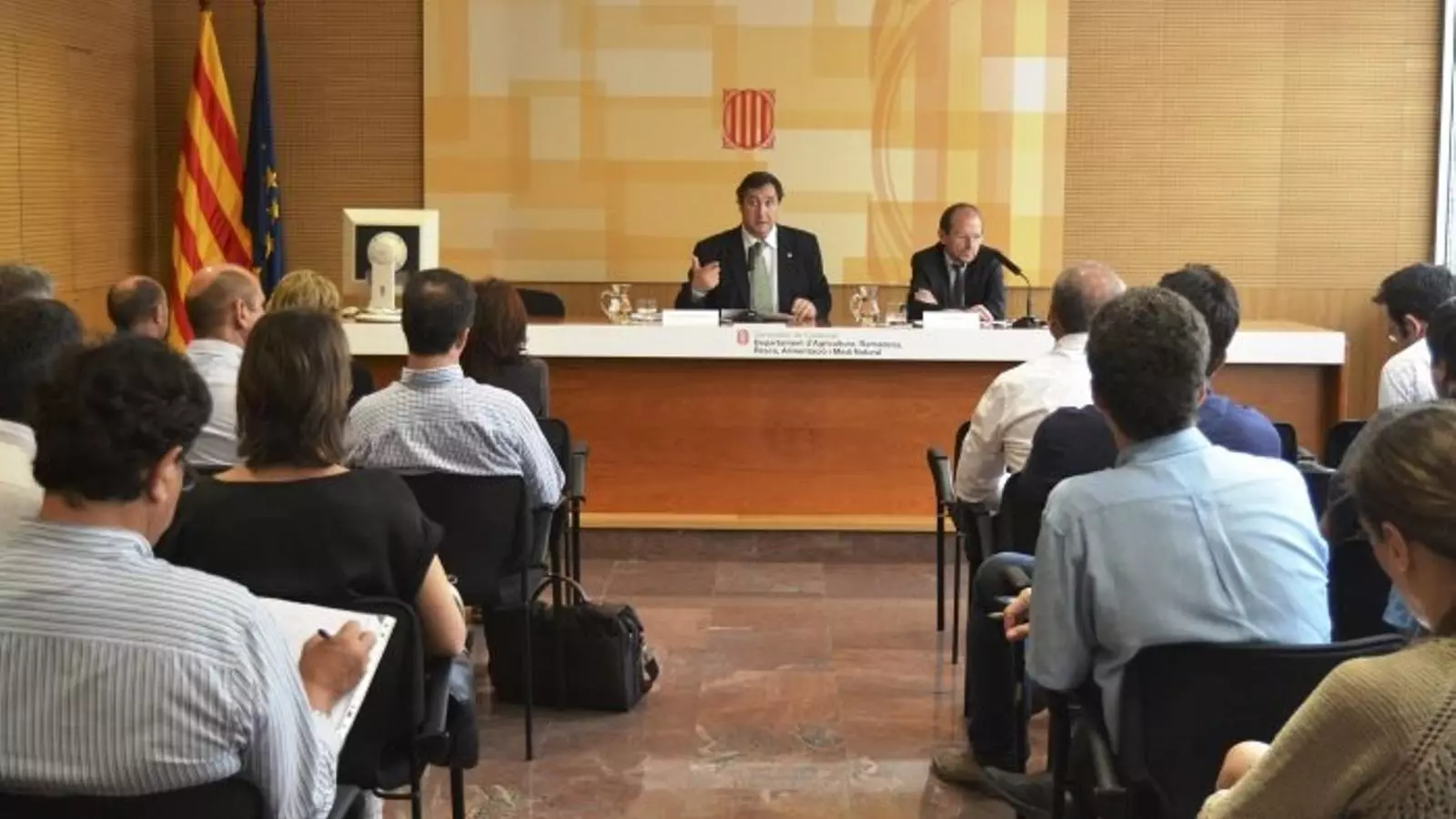 El conseller d'Agricultura, Josep Maria Pelegrí, durant la reunió amb el sector agrari català