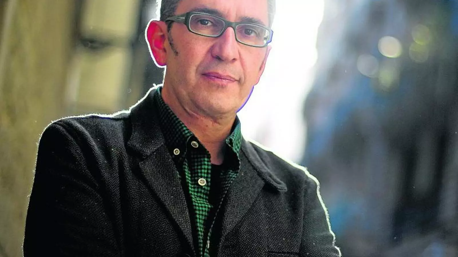 'La cinquena planta', una novel·la viscuda Els artistes són fabricants de paraigües
