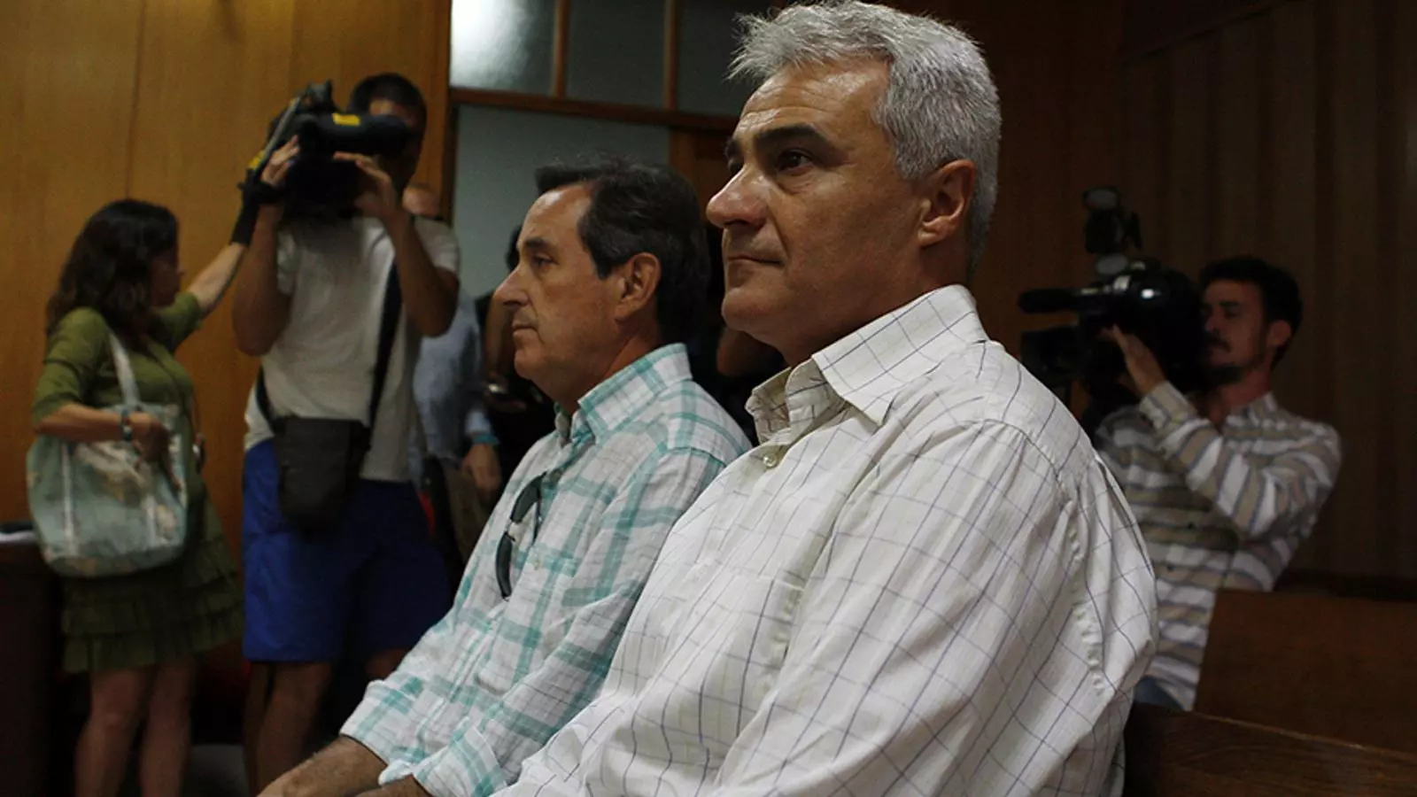 L'exbatlle de Bunyola, Jaume Isern i l'exelectricista del Consistori, A.B.A., a la banqueta dels acusats