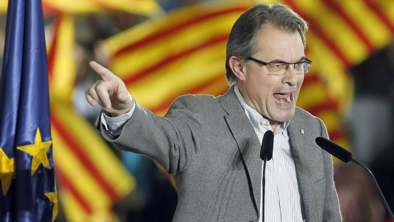 Artur Mas va omplir ahir el pavelló de la Mar Bella de Barcelona en el míting central de campanya de CiU de cara al 25-N.