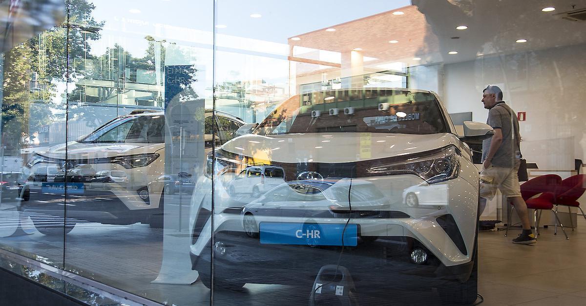 Quasi un de cada quatre cotxes venuts a Catalunya s'endolla