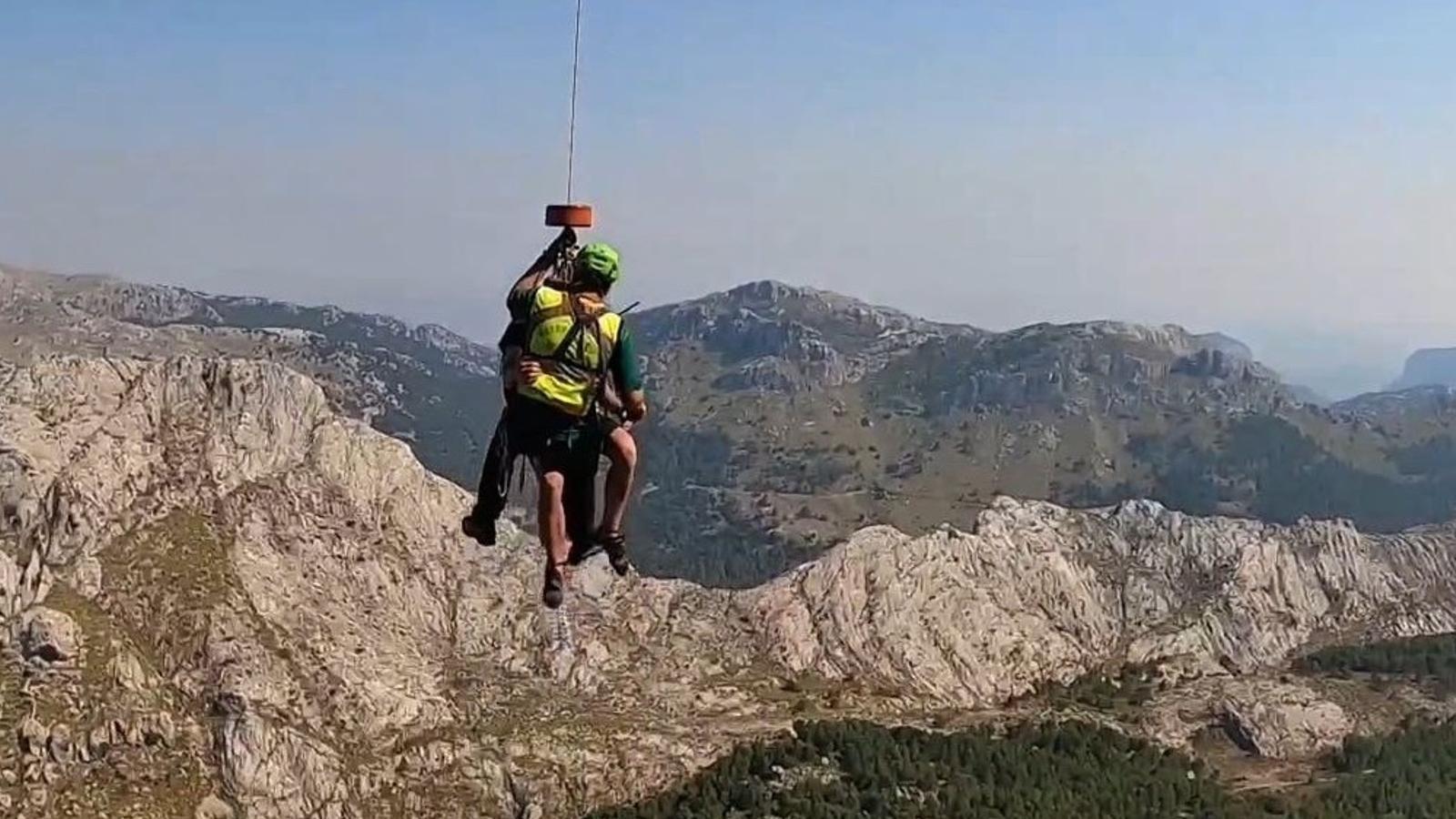 Die Rettung eines der Bergsteiger