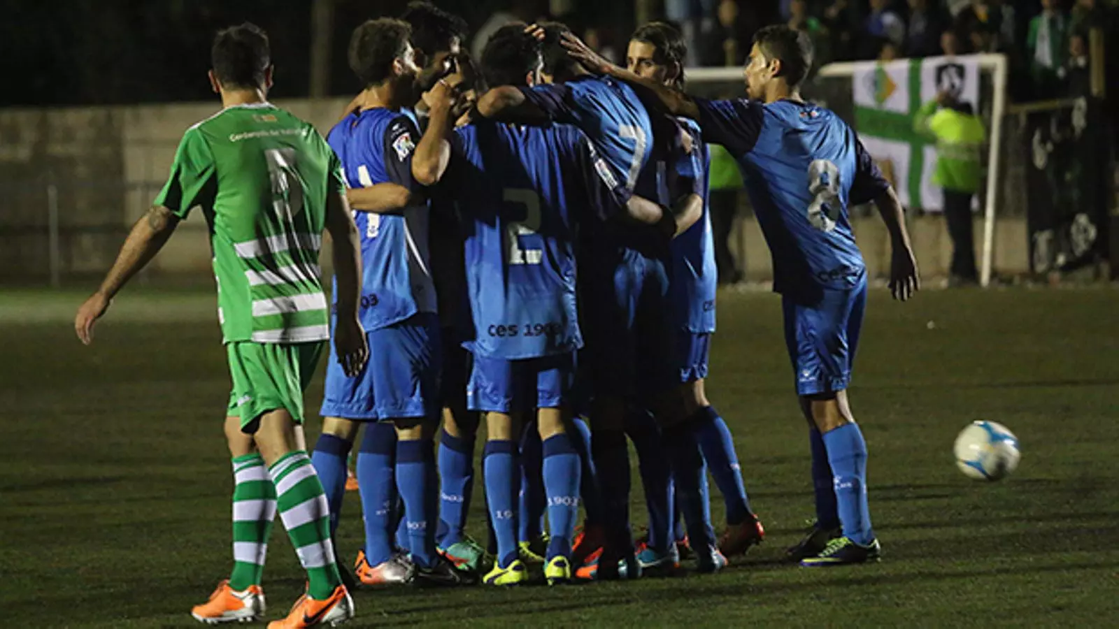 El Sabadell celebra la classificació / CE SABADELL