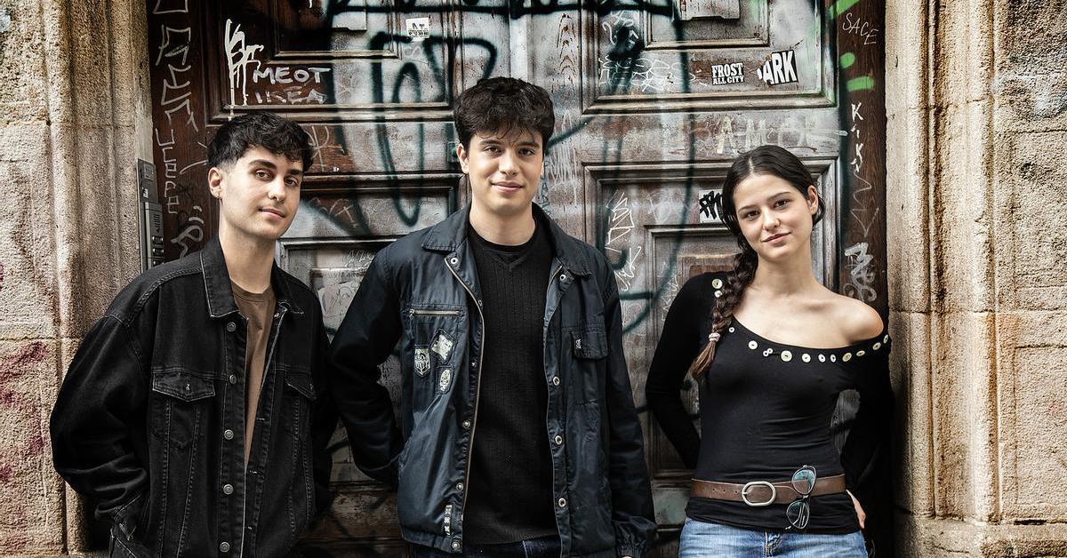 'Guarres!', el pòdcast en català del moment que adora Ada Colau: 