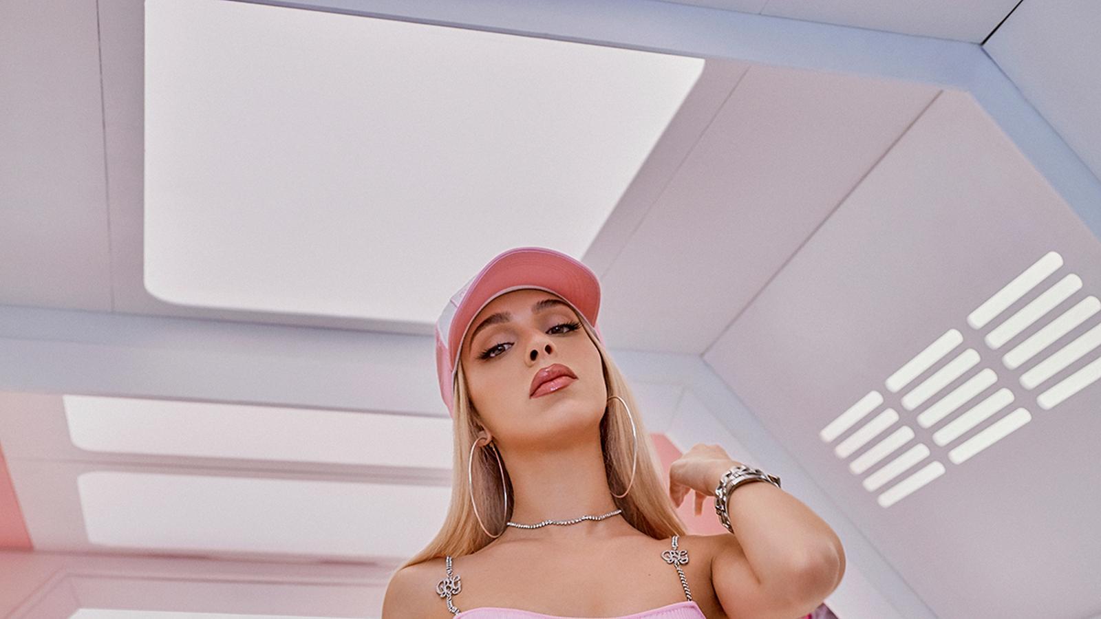 Bad Gyal amb la seva col·lecció per Bershka