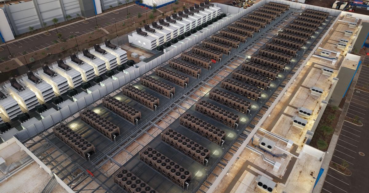 Els centres de dades d'intel·ligència artificial (IA) dispararan el consum d'aigua i electricitat i condicionaran la vida de milers de milions de persones al món...