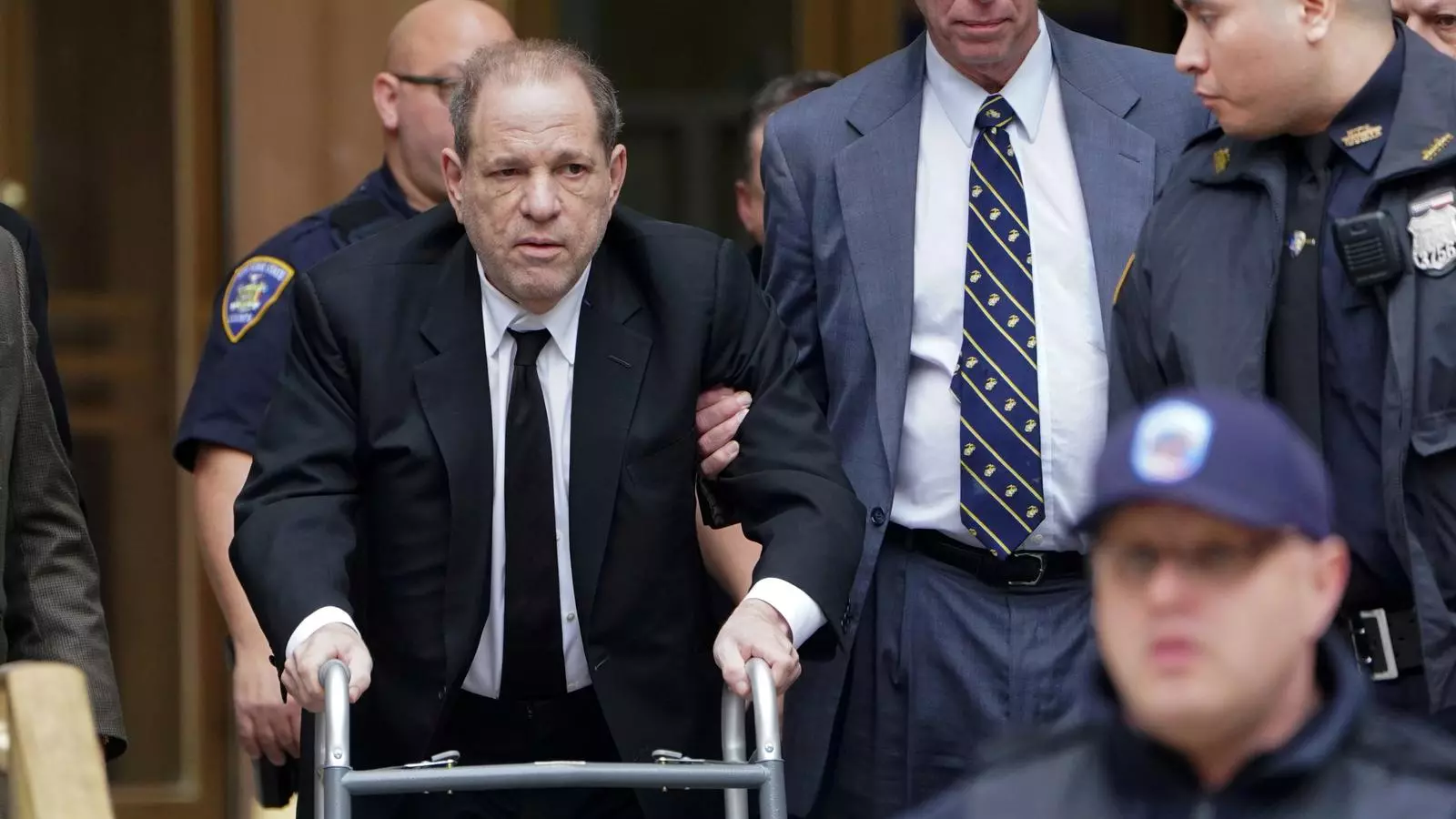 Harvey Weinstein al tribunal de Nova York el primer dia del seu judici per suposades agressions sexuals