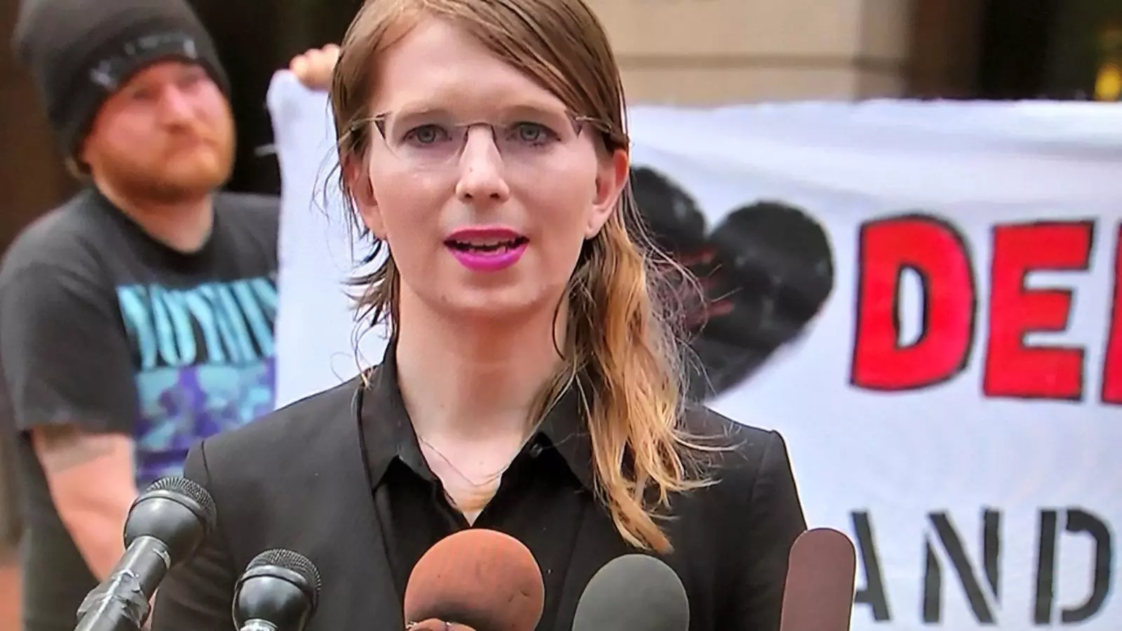 Chelsea Manning torna a ingressar a presó per negar-se a declarar sobre Wikileaks
