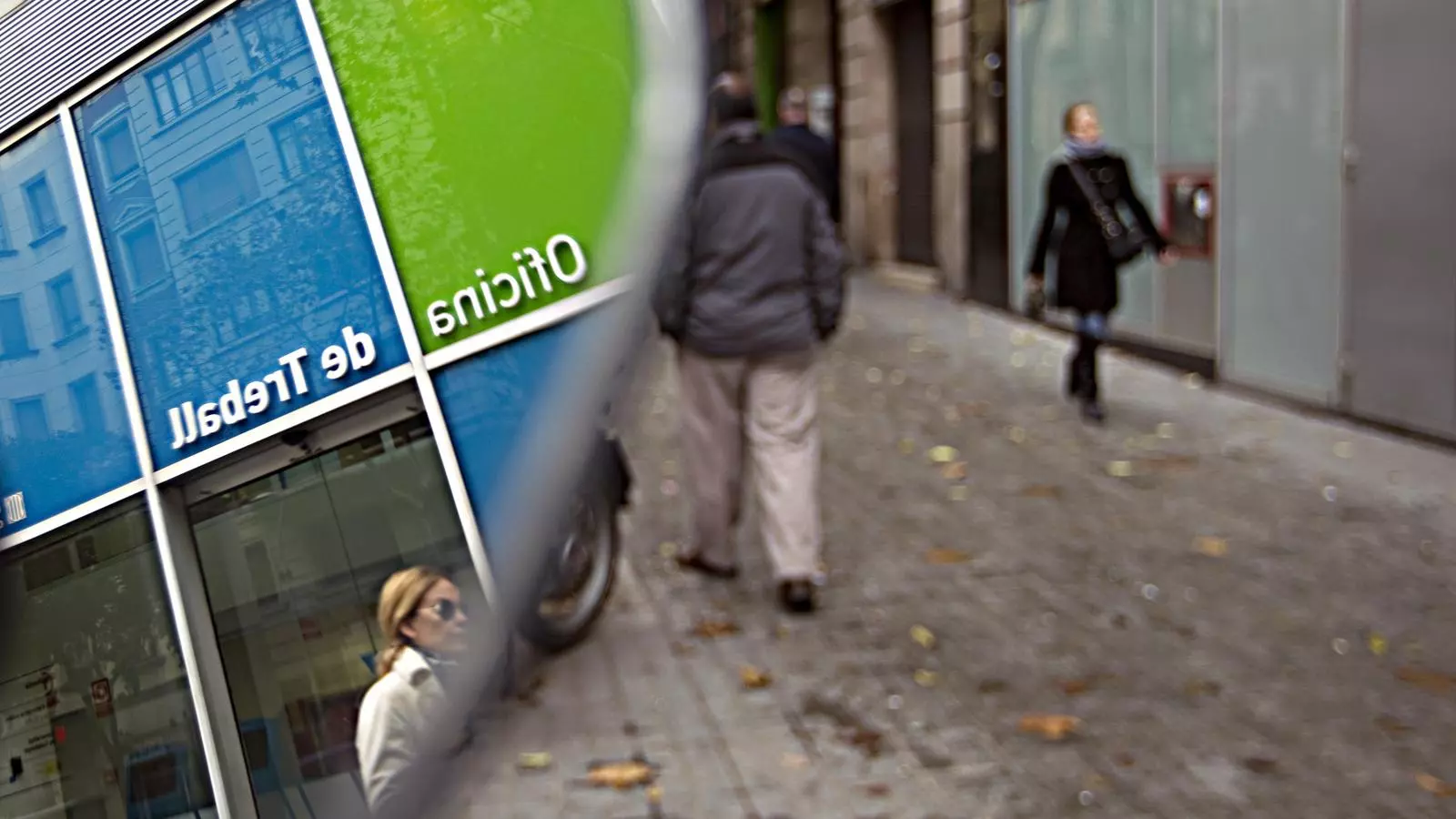 L'atur es torna a disparar i creix un 9% el 2011