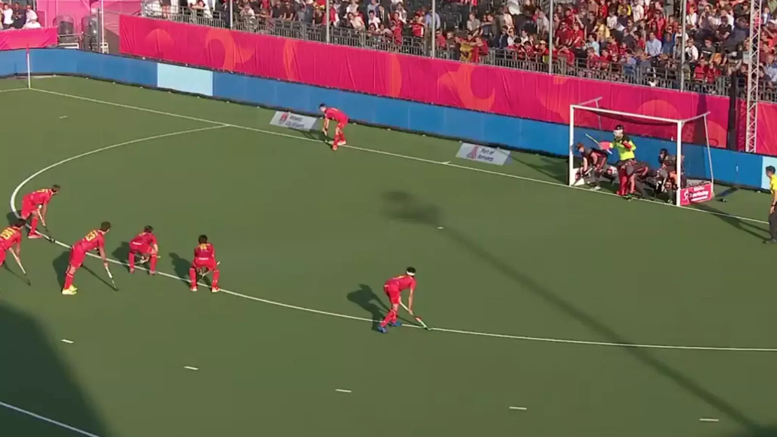 La selecció espanyola serveix un penal contra Holanda