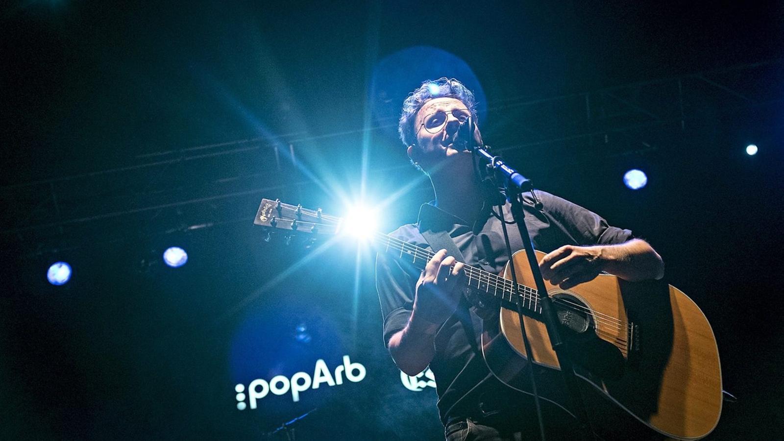 PROXIMITAT  David Carabén (Mishima)  al festival PopArb d’Arbúcies l’any 2014.