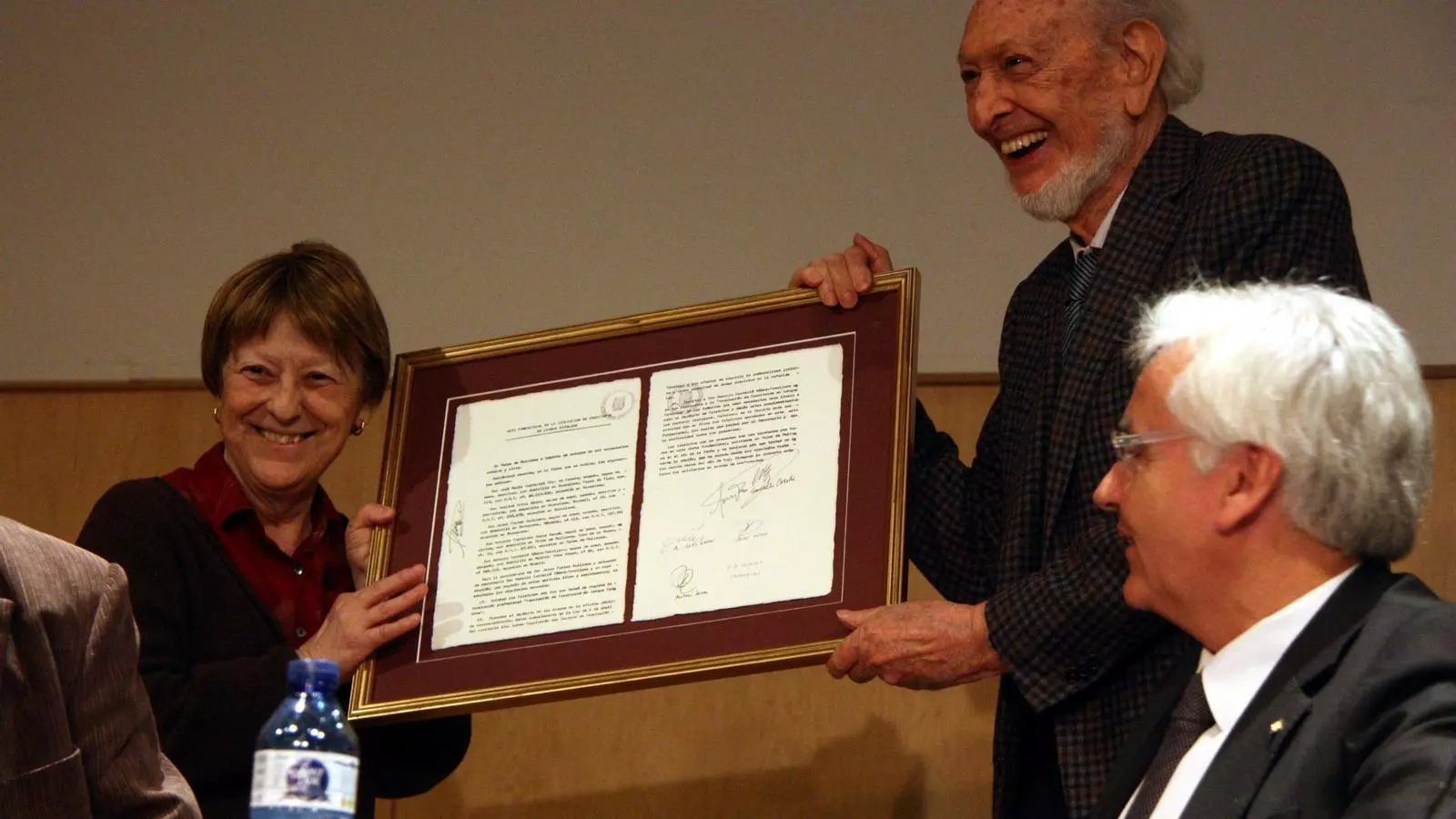 Josep M. Castellet ha estat homenatjat durant l'acte / ACN