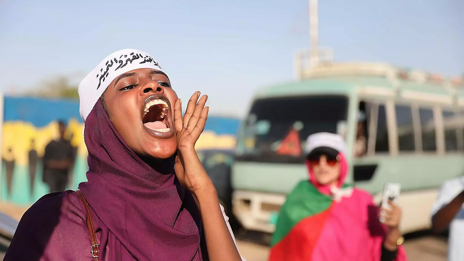 Una manifestant sudanesa en les mobilitzacions del 25 de novembre a Khartum.