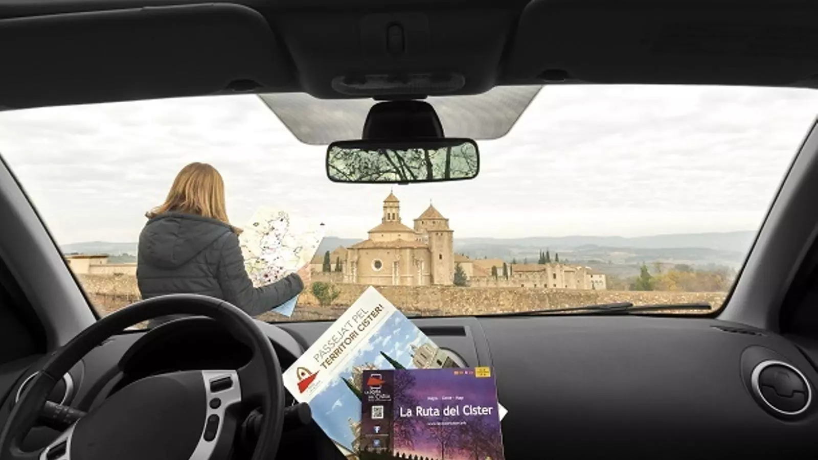 El monestir de Poblet és el punt de partida d’aquesta ruta en cotxe.