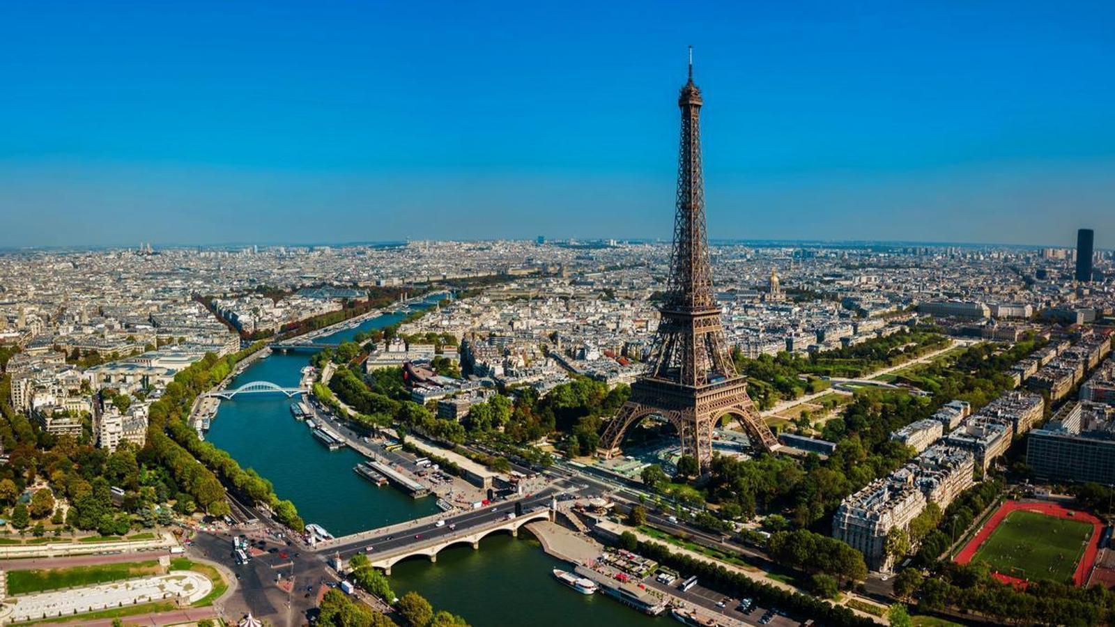General view of Paris.