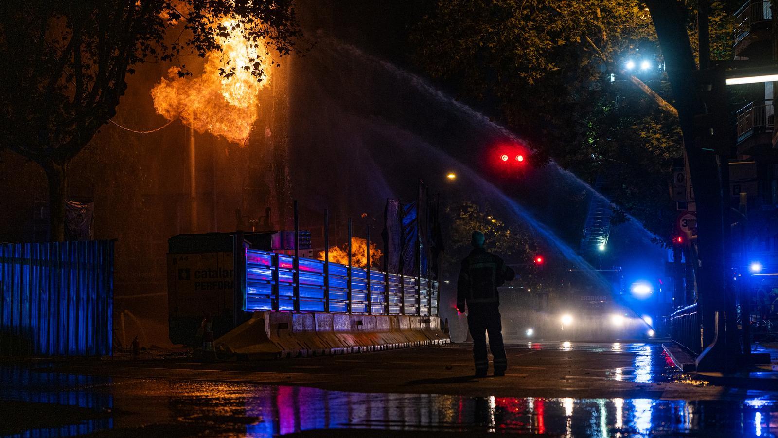 At least 6 affected by a gas leak fire in Plaça de Sants in Barcelona The flames on July 22, 2026, in Barcelona,