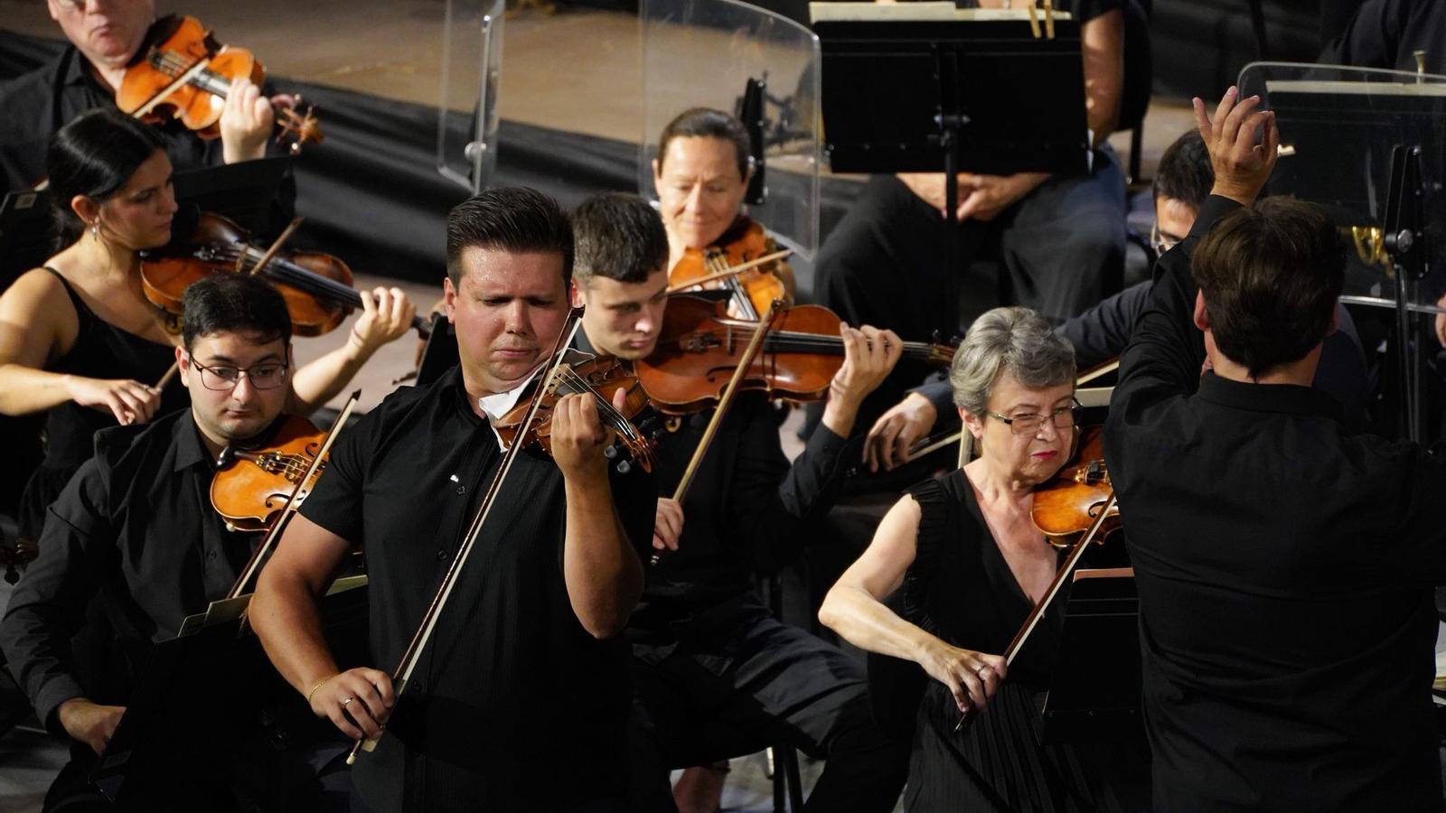 Sergei Dogadin, Pablo Mielgo i l’Orquestra Simfònica.