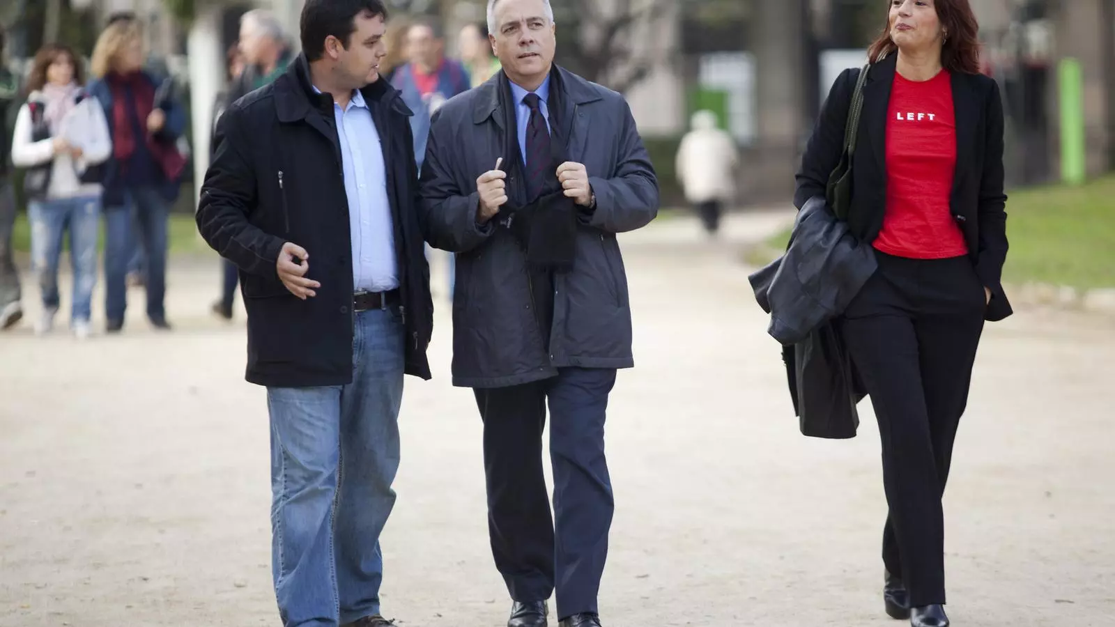 Navarro i la diputada Laia Bonet, que segons les enquestes pot perdre l'escó, ahir al migdia.