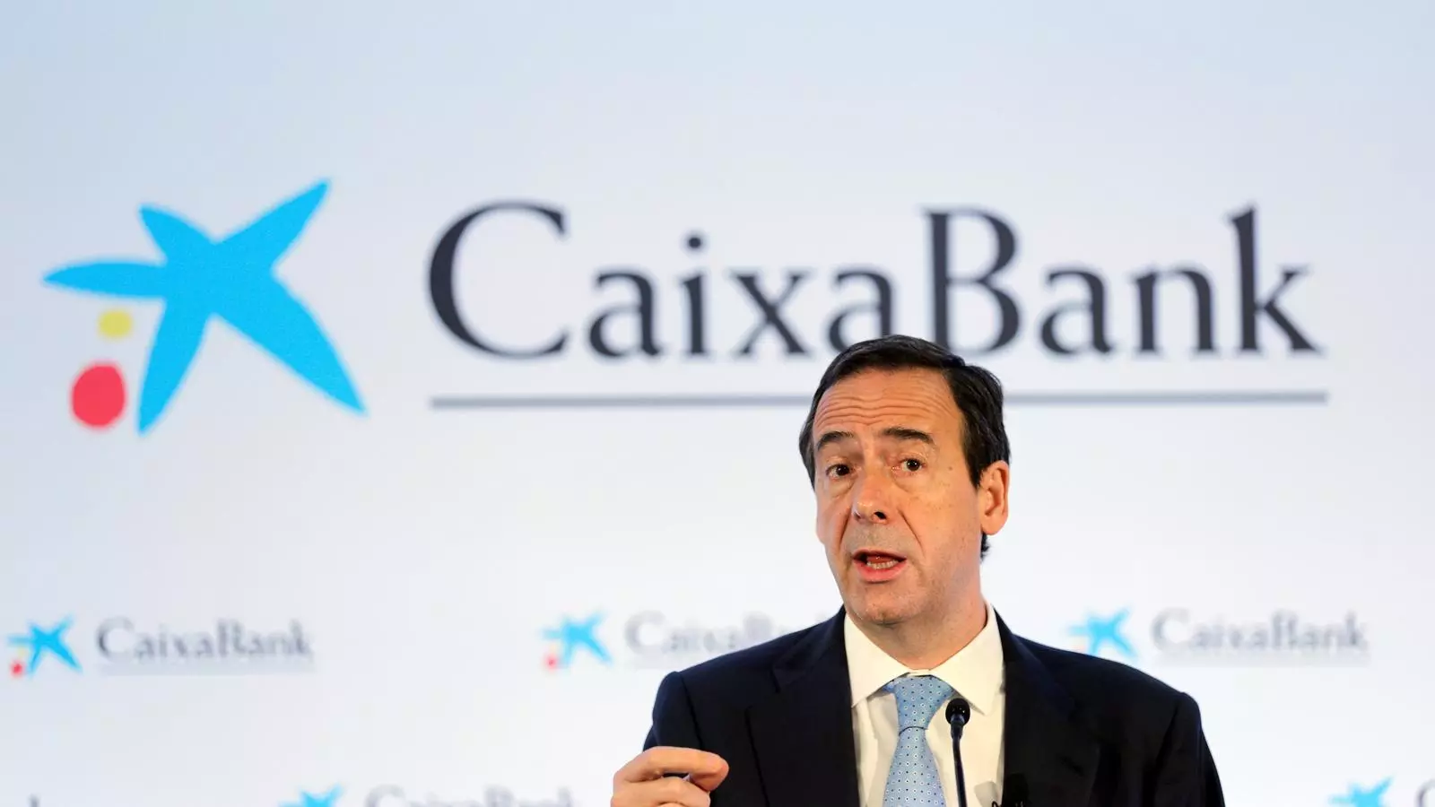 El conseller delegat de CaixaBank, Gonzalo Gortázar, en un moment de la presentació dels resultats de l'entitat durant el primer trimestre del 2021