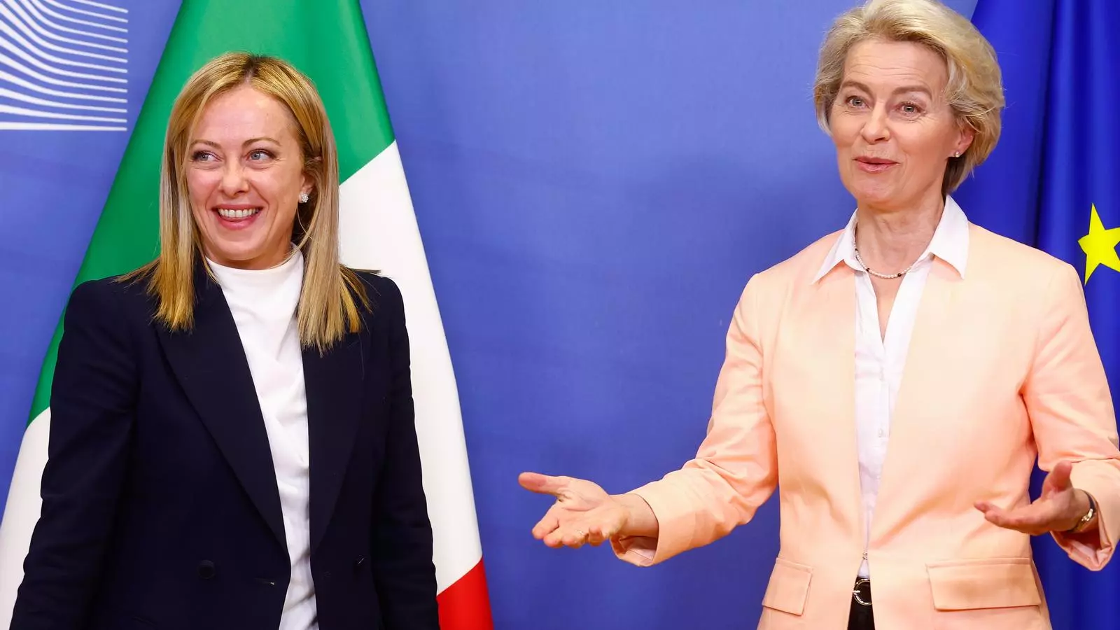 La presidenta d'Itàlia, Giorgia Meloni, i la presidenta de la Comissió Europea, Ursula von der Leyen, en la trobada d'aquest dijous
