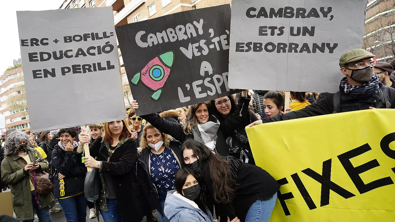 Professors protestant contra el conseller ahir a Barcelona.