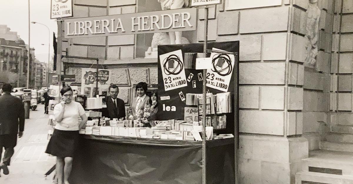 La llibreria Alibri (abans Herder), fundada a finals del 1925, és una part essencial de la història cultural de Barcelona i avui continua ben activa
