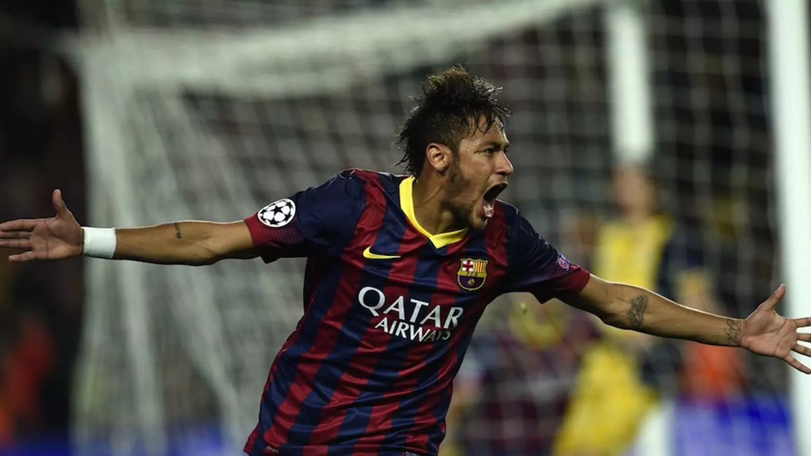 Neymar celebra el gol de l'empat / LLUÍS GENÉ / AFP PHOTO