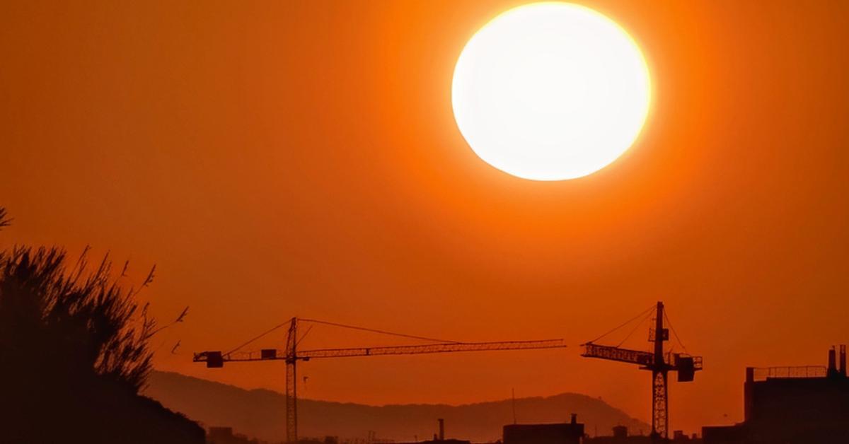 Calorada prematura i persistent de ple estiu que s’allargarà força dies