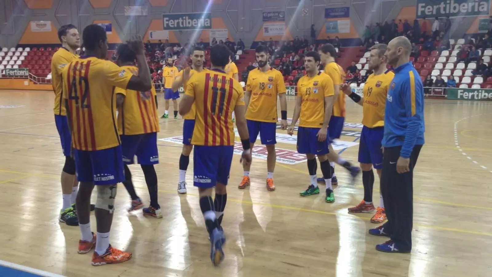 El Barça Lassa d'handbol, abans del partit contra el Port Sagunt / FCB