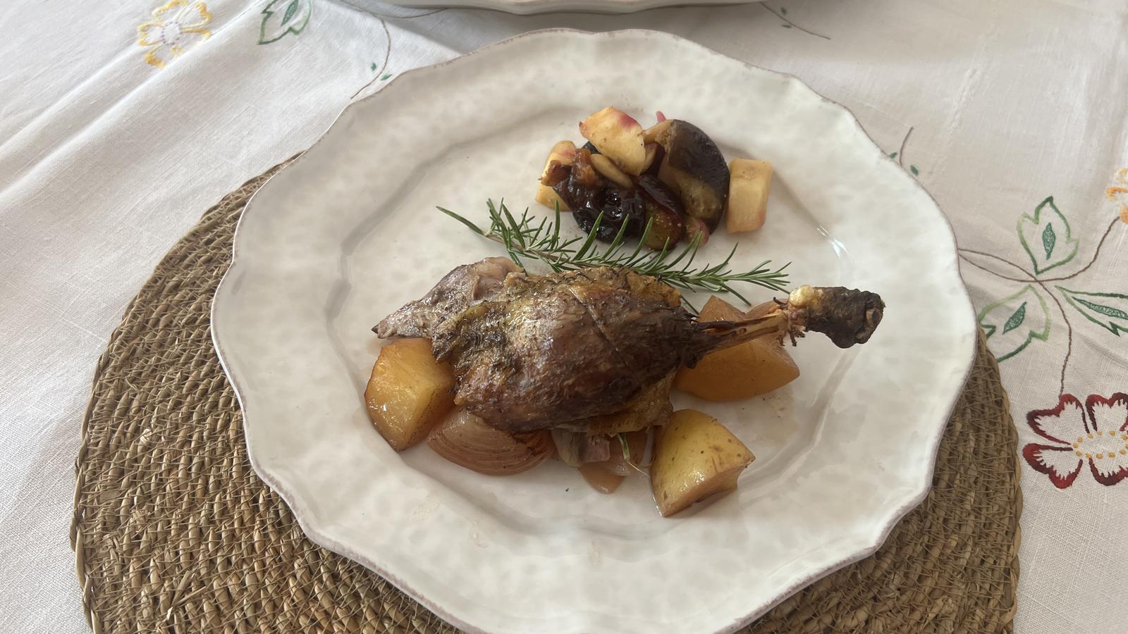 Ánade asado con frutas a partir de la preparación de Antoni Tugores.
