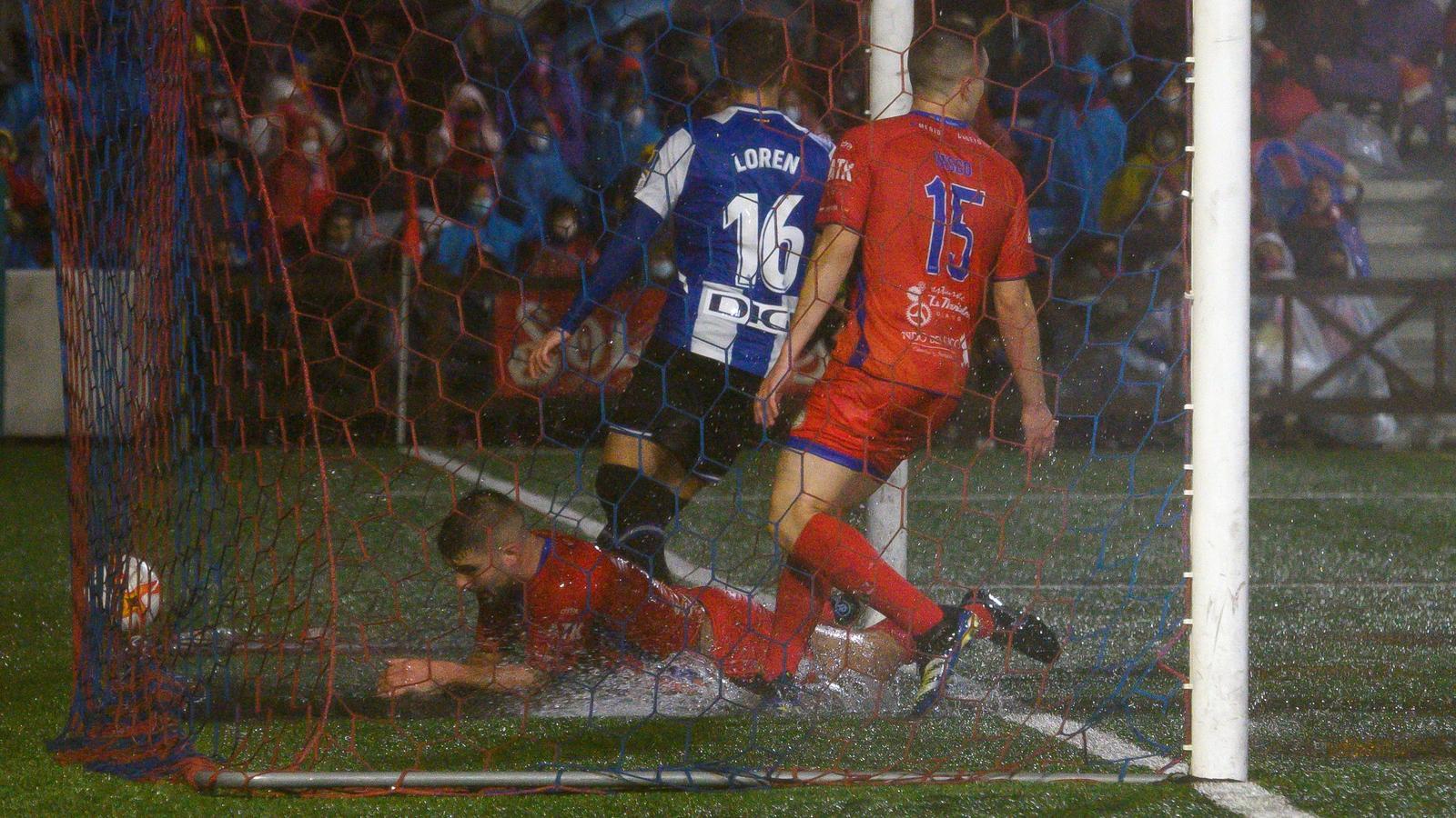 L'Espanyol ha guanyat al camp del Solares