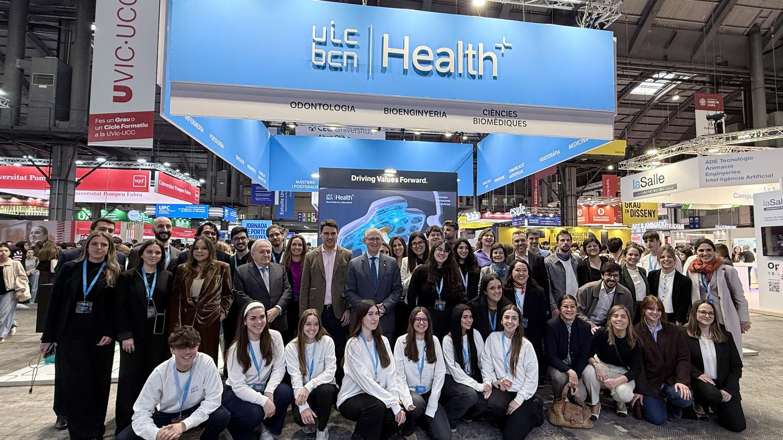 UIC Barcelona presented UIC BCN Health at the Education Fair.